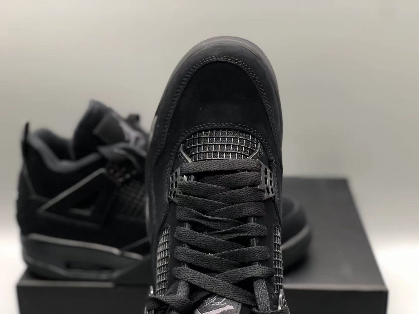 nike air Jordan 4 black cat