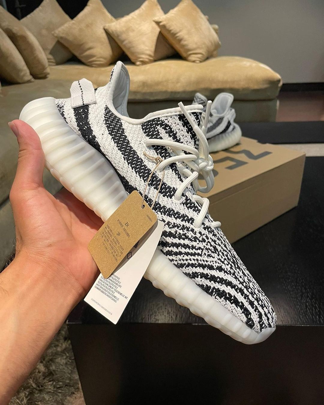 Yeezy 350 v2 zebra