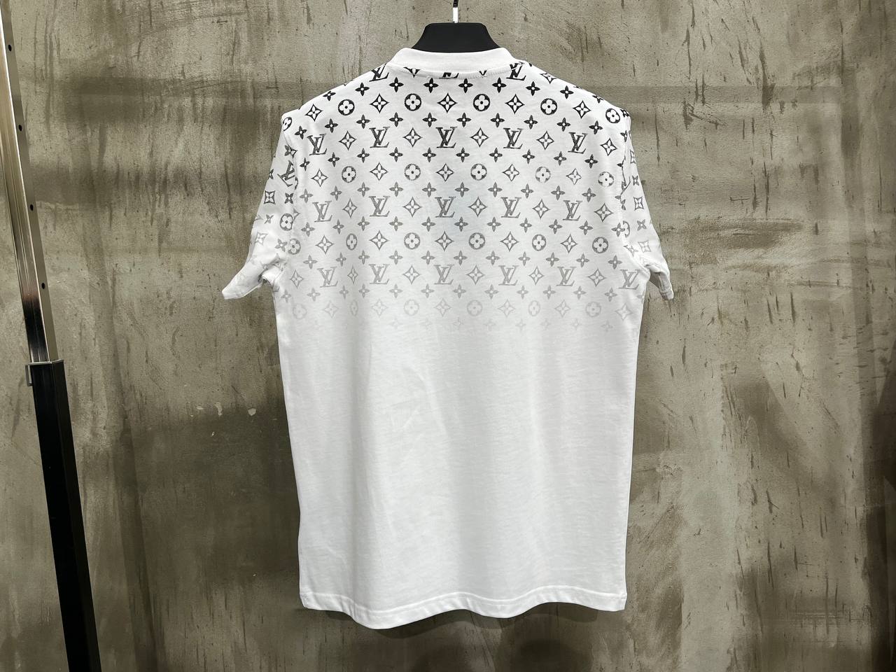 T-shirt Louis Vuitton