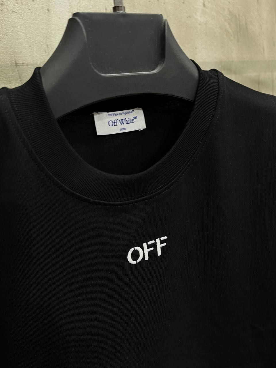 Completo off-white