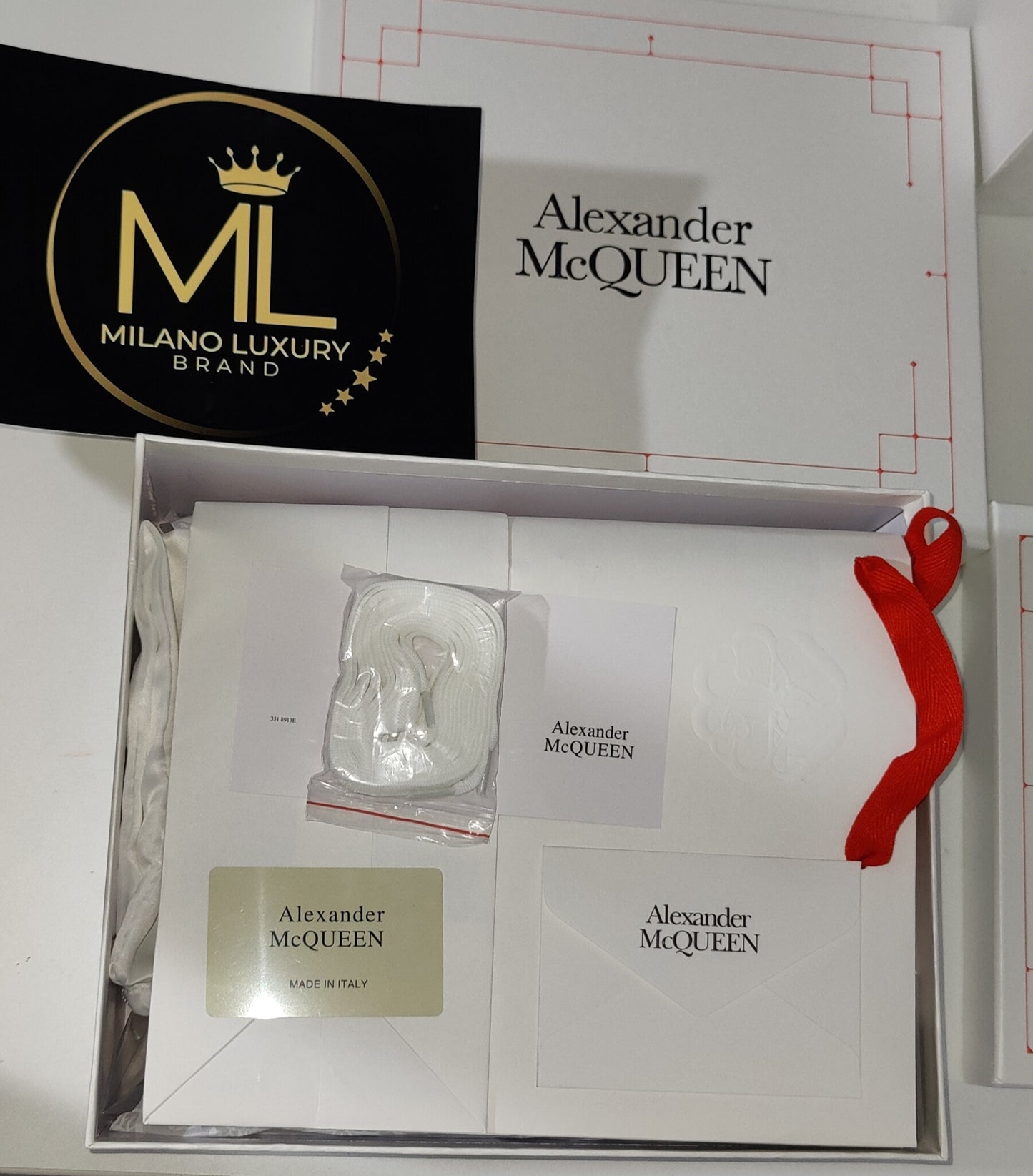 #5 Alexander McQueen TOTAL WHITE