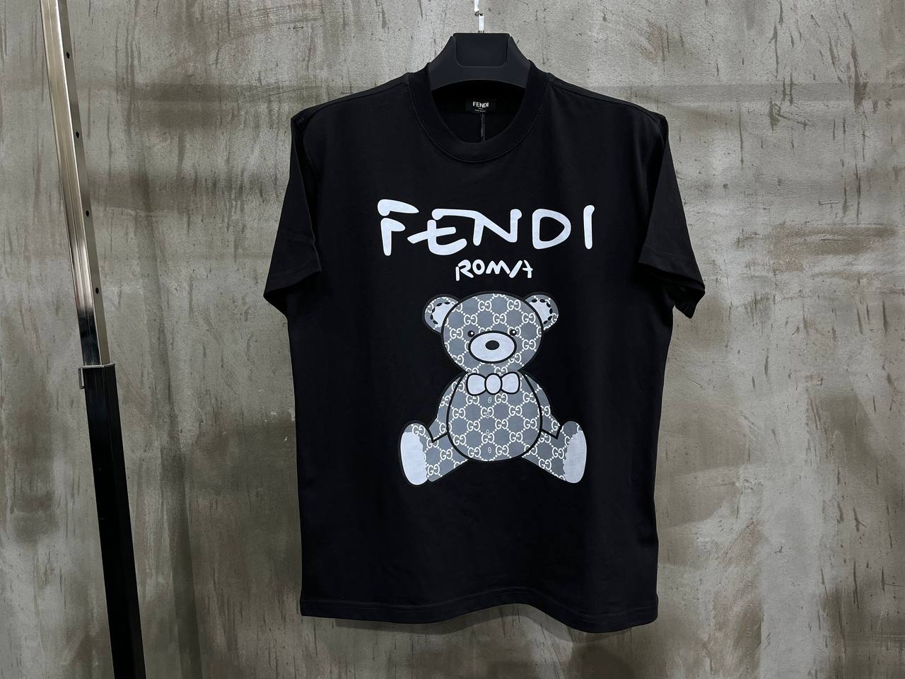 T-shirt gucci /FENDI